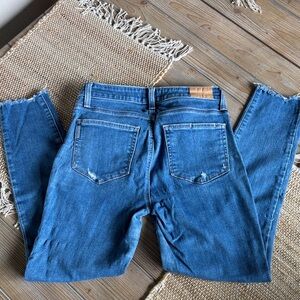 PAIGE Distressed Hoxton Ankle Jeans Sz 27